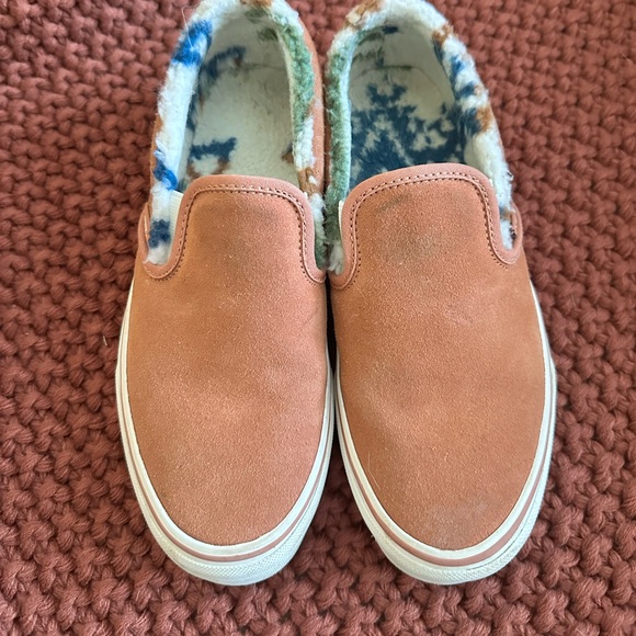 Vans Classic Slip On Suede Sherpa Sneaker - Picture 2 of 5
